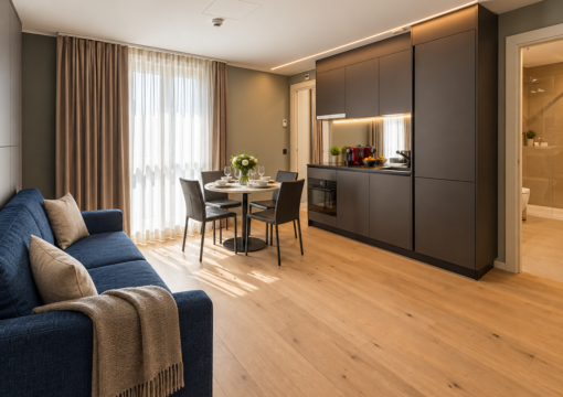 Middle Corner Suite