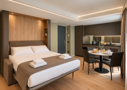 Corner Deluxe Suite
