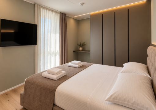 Corner Deluxe Suite