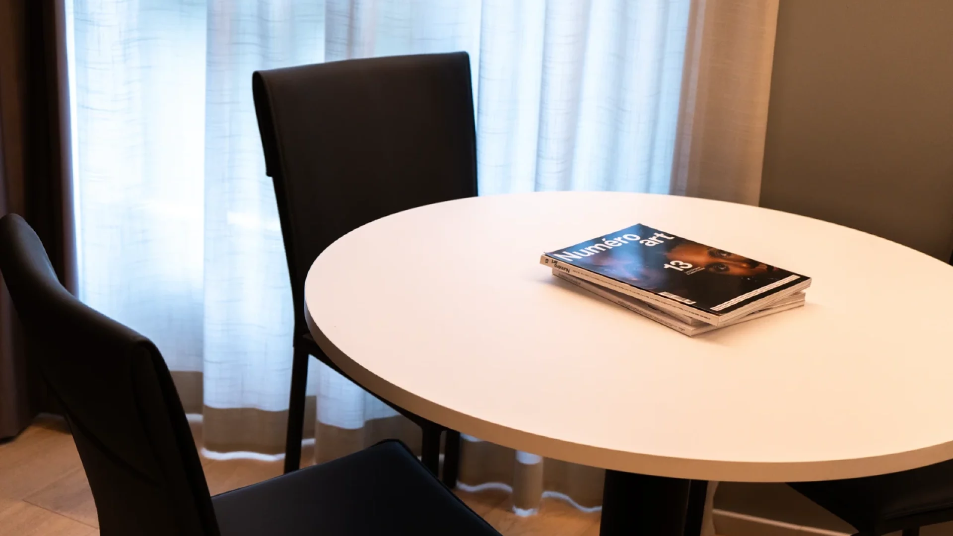 Corner Suite