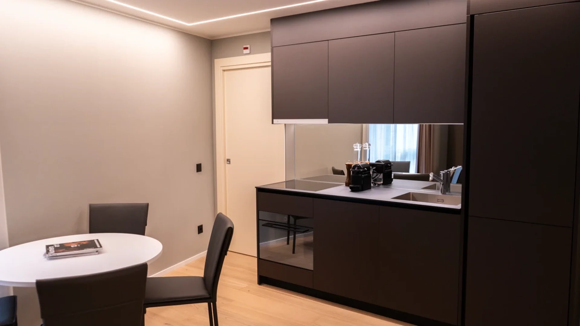 Corner Suite